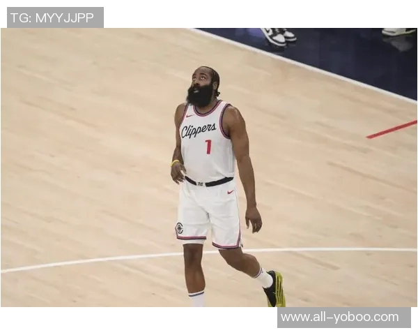 可爱哈登调皮捏捏我不让你在这里安静入睡哦