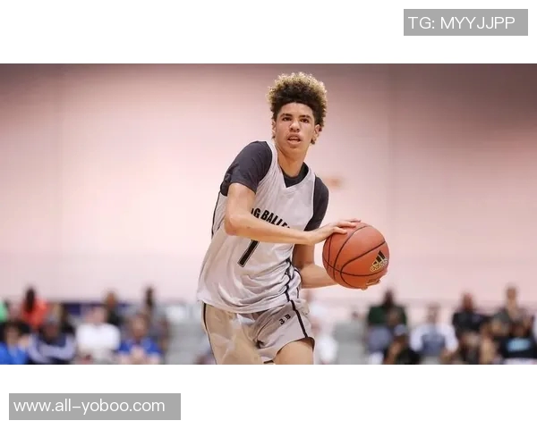 拉梅洛鲍尔高效表现无奈球队失利13投9中砍下27分助攻5次三分球命中率惊人