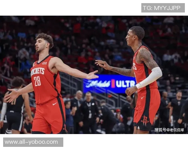 戈贝尔进攻低迷10罚仅中2次全场仅得10分13篮板表现令人失望